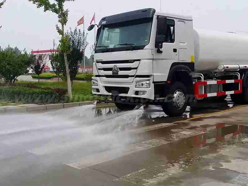 Water Tanker Truck
